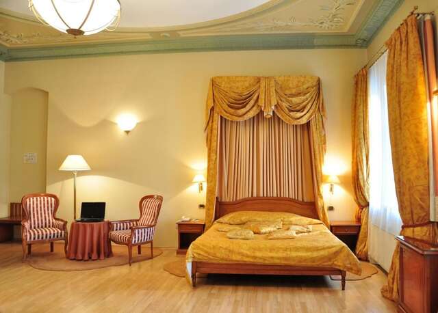 Отель Royal Boutique Hotel Vilnius Gates of Dawn Вильнюс-5